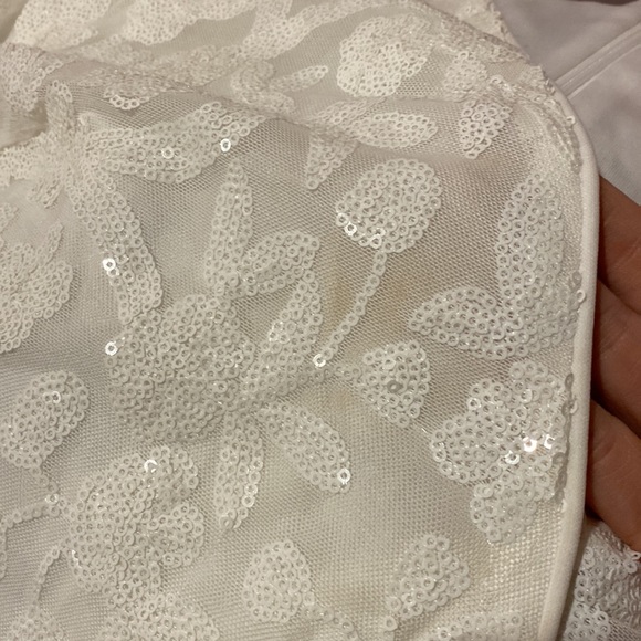 Beautiful White Dress with Slit ( will need a dry clean ) - Picture 16 of 16